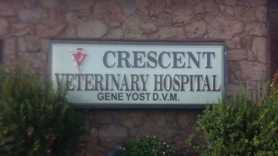 Crescent Veterinary Hospital Sign
